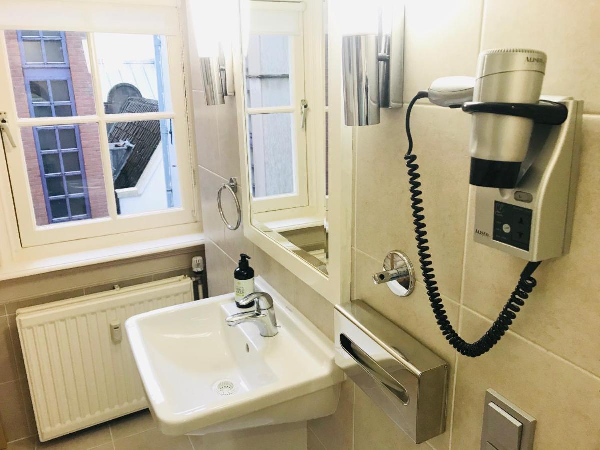 Little Tulip Hotel Амстердам Екстериор снимка
